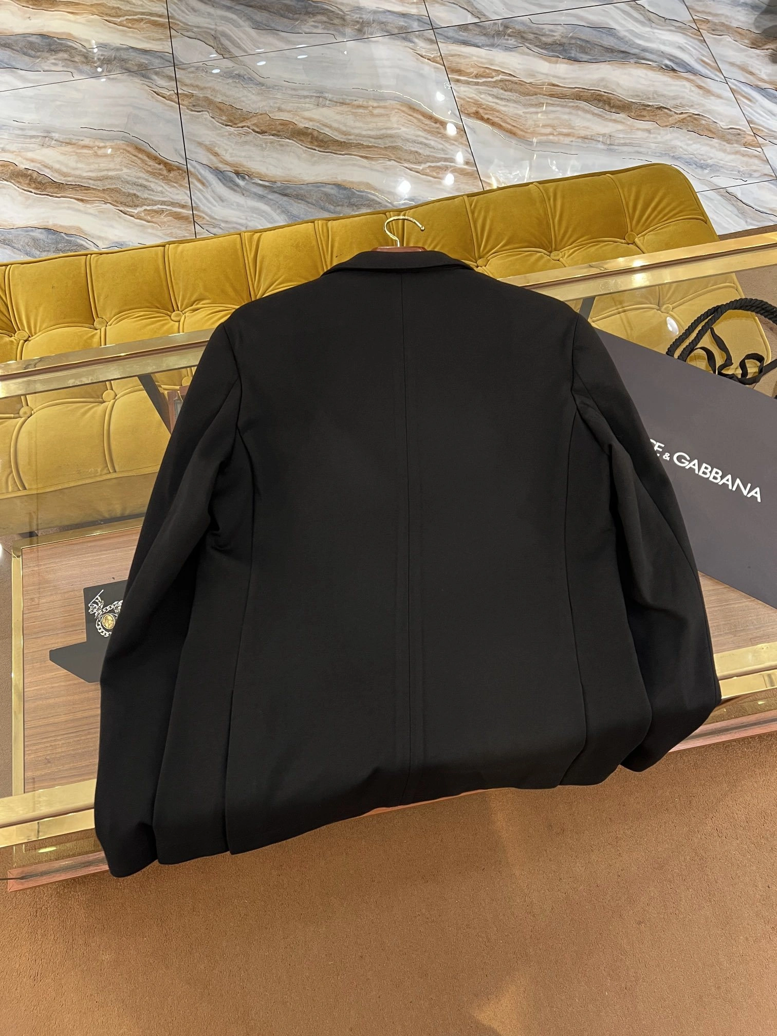 wg.luxury- 4o835& DGembroidery logo item:D-F409J1505